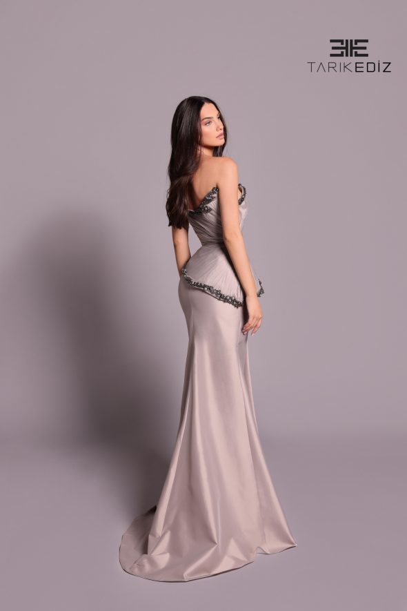TARIK EDIZ 99119 CARISA